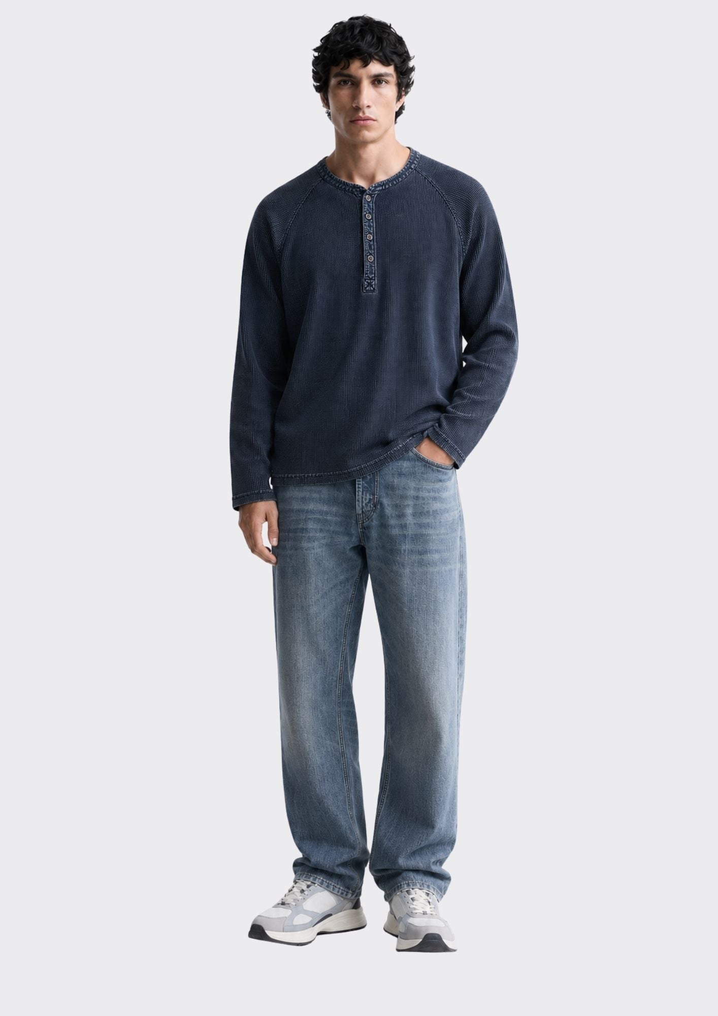 SIGNATURE HENLEY
